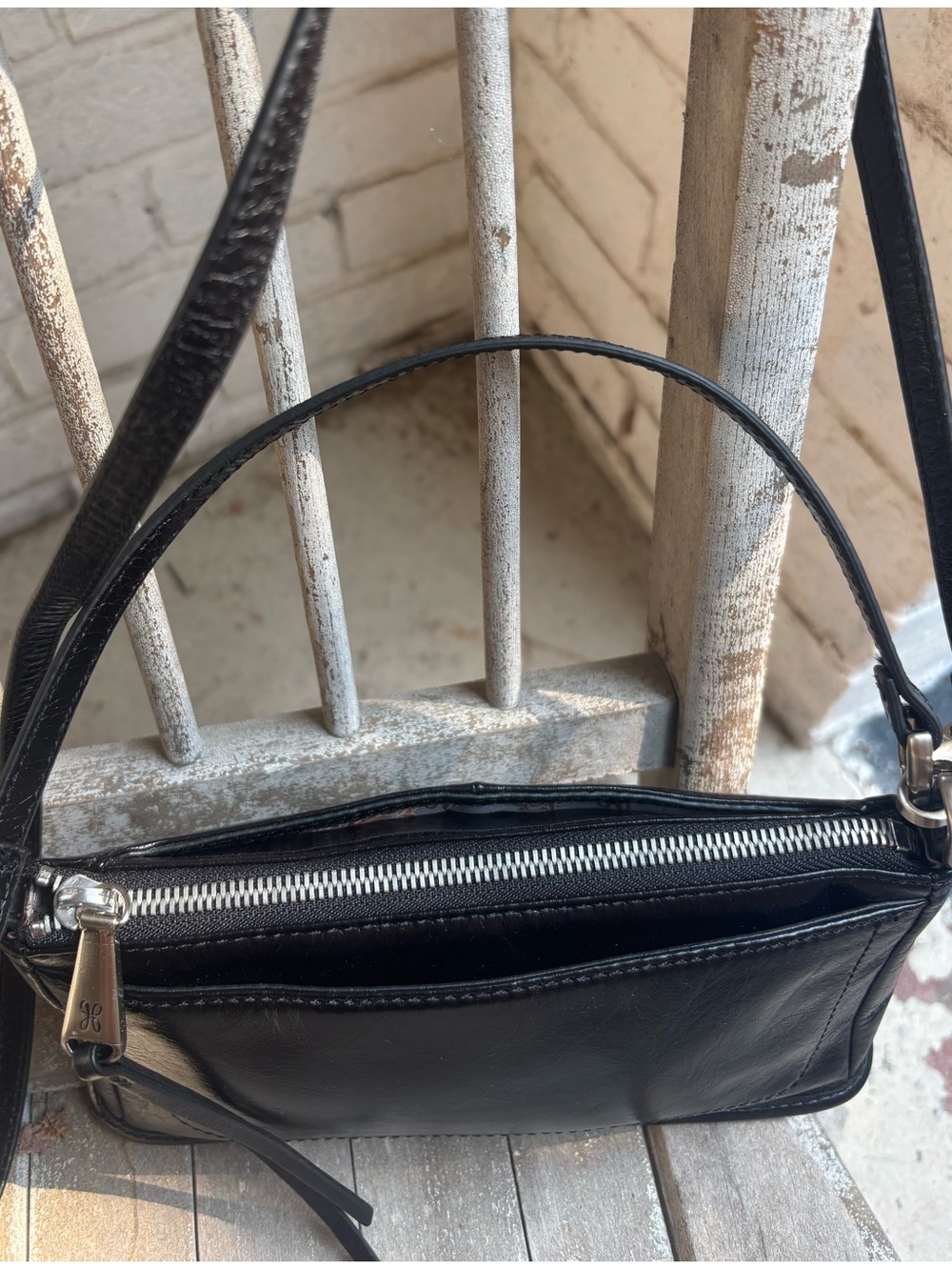 NWOT HOBO Classic Black Leather Convertible Crossbody Shoulder Bag - Picture 4 of 11